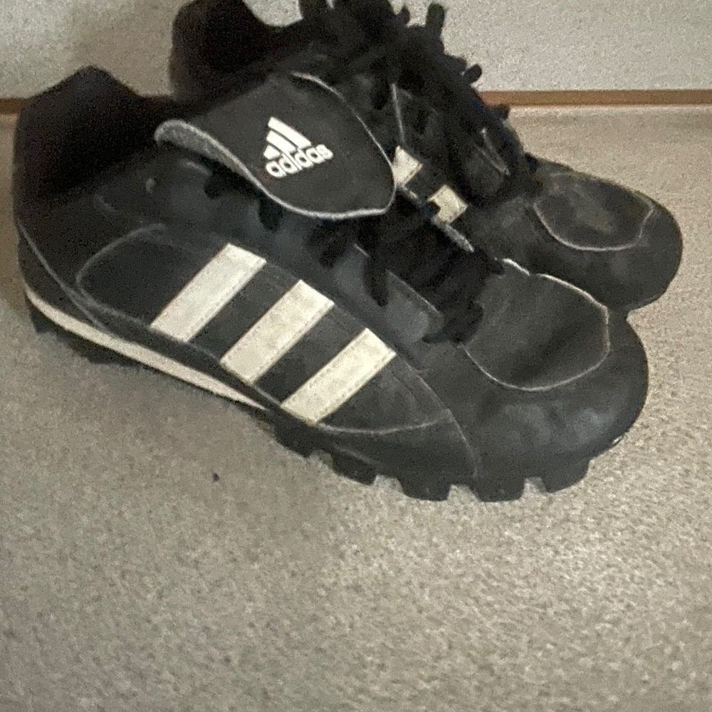 Adidas Youth Baseball Cleats Black White Striped Fold Over Tongue Size 3